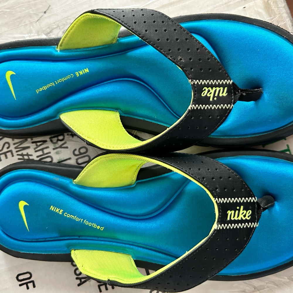 Nike Comfort Footbed Flips W/memory Foam Womens Size 10